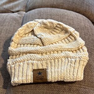 Super Star Cream Knit Beanie for Toddler NWOT